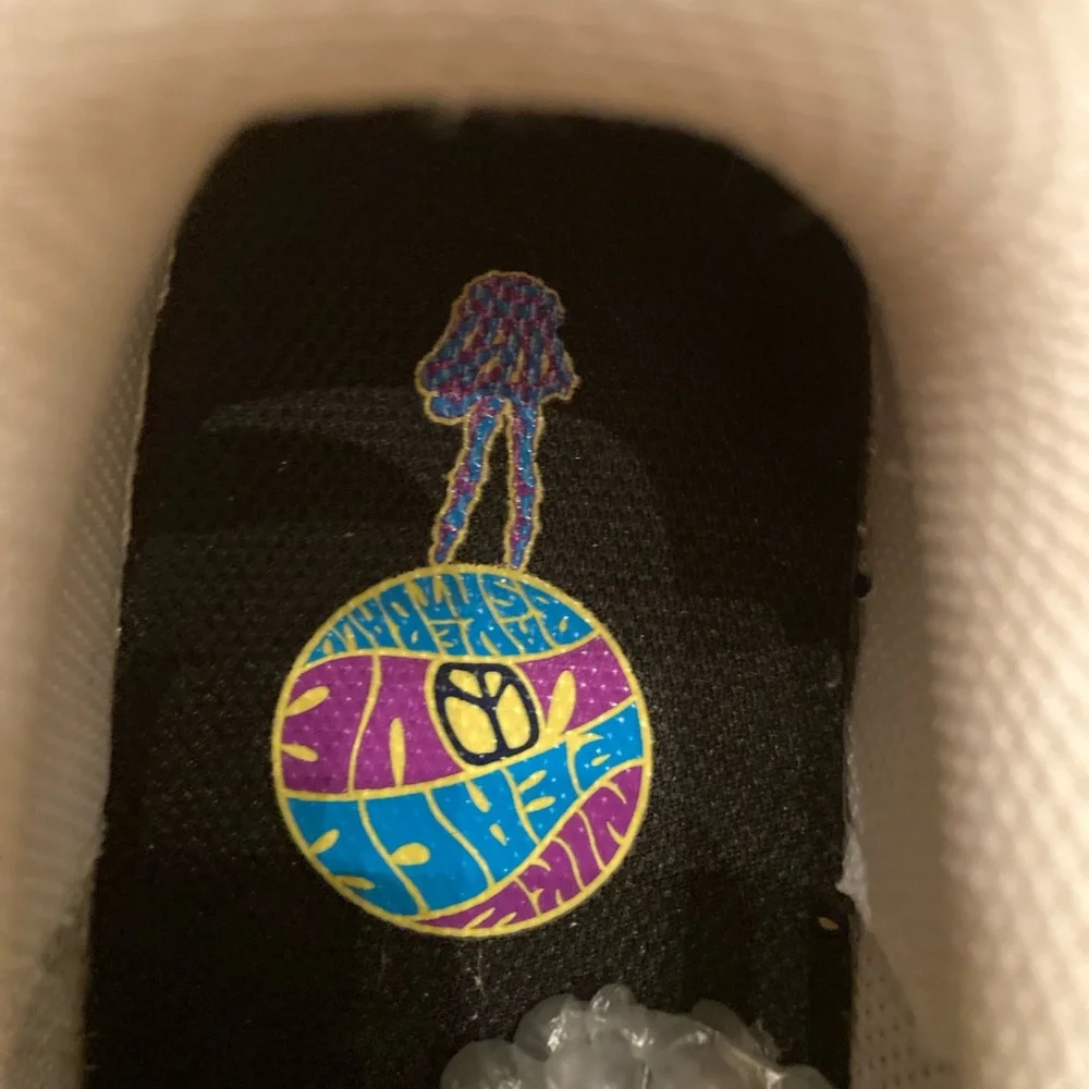 Nike Air Force 1 - Picture 7 of 7